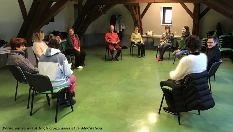 Petite pause avant le Qi Gong assis et la Méditation